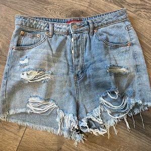 Signature 8 mid to high rise cut offs